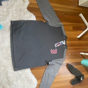 New Men's Boston Red Sox crew neck